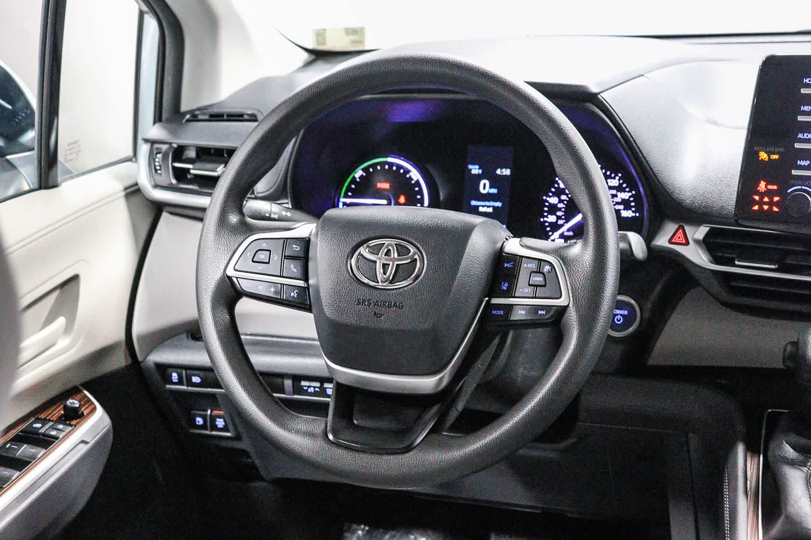 2021 Toyota Sienna LE