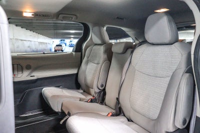 2021 Toyota Sienna LE