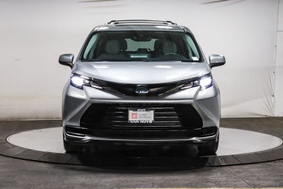 2021 Toyota Sienna LE