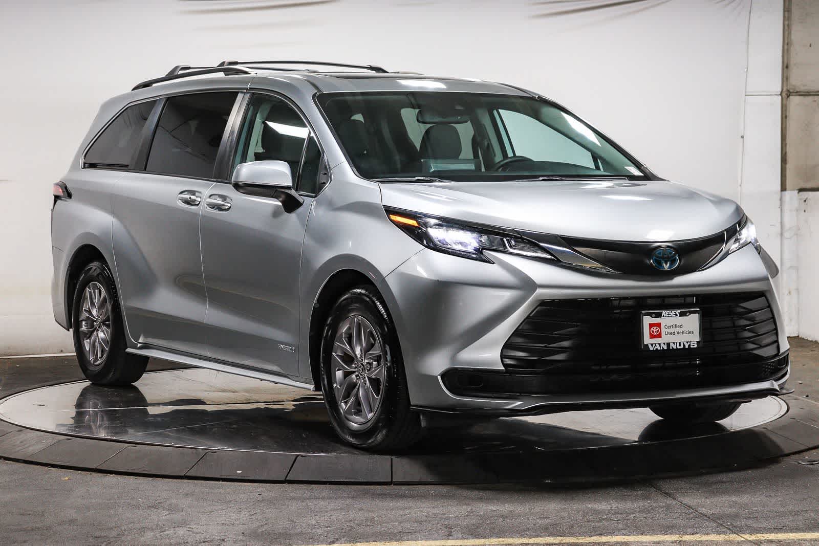 2021 Toyota Sienna LE