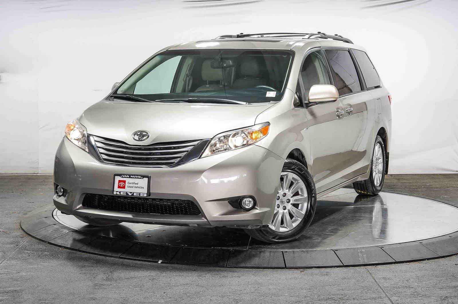 2016 Toyota Sienna XLE
