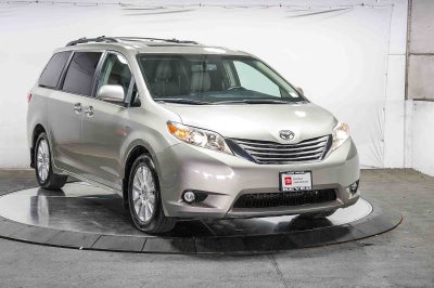 2016 Toyota Sienna XLE