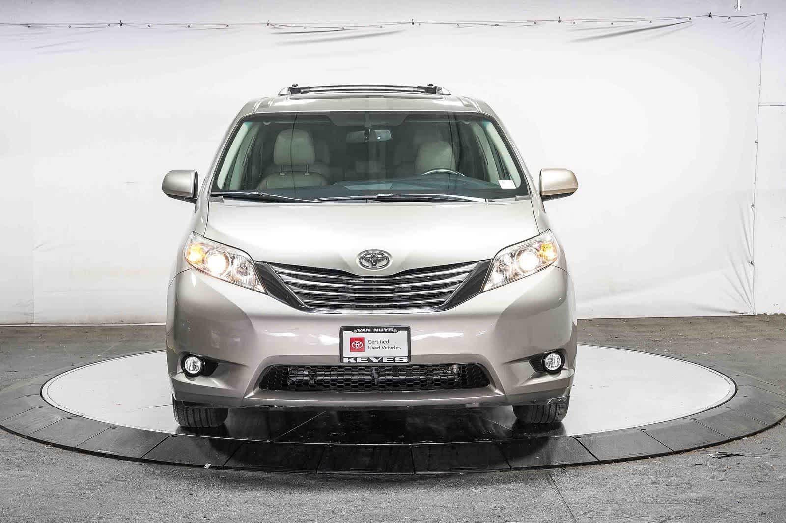 2016 Toyota Sienna XLE