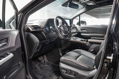 2024 Toyota Sienna XSE