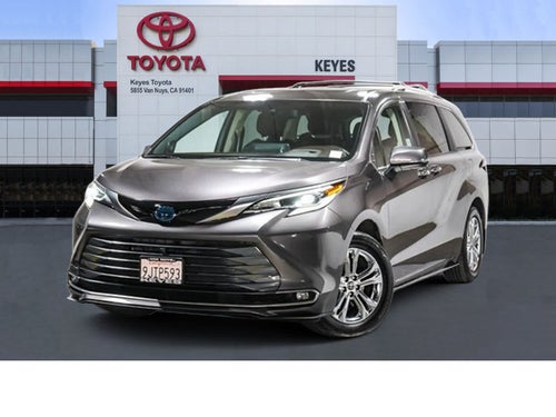 2023 Toyota Sienna Platinum