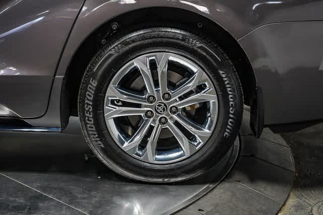 2023 Toyota Sienna Platinum