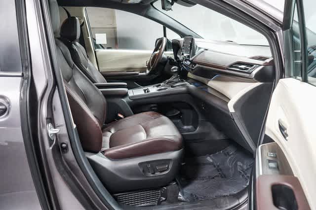 2023 Toyota Sienna Platinum
