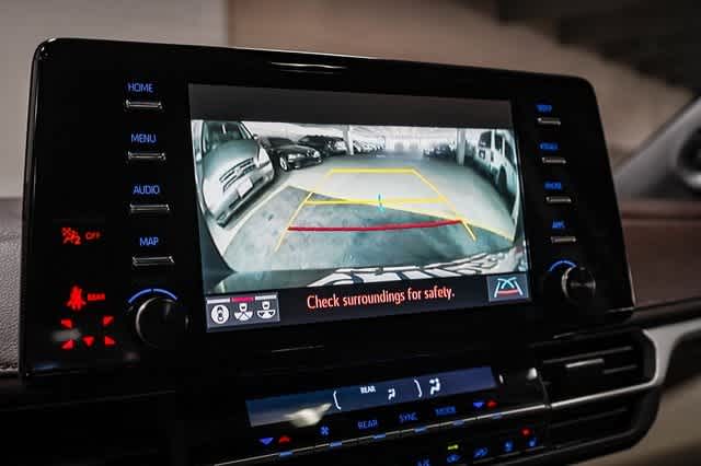 2023 Toyota Sienna Platinum