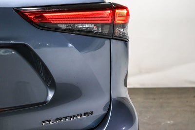 2022 Toyota Highlander Platinum