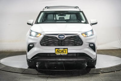 2022 Toyota Highlander Hybrid XLE