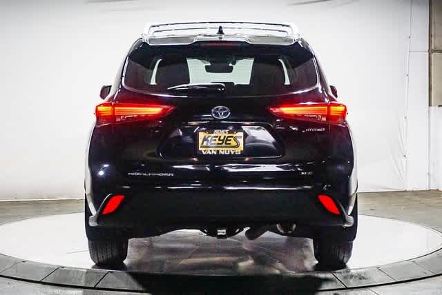 2021 Toyota Highlander Hybrid XLE