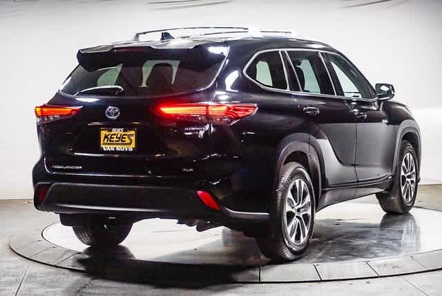 2021 Toyota Highlander Hybrid XLE