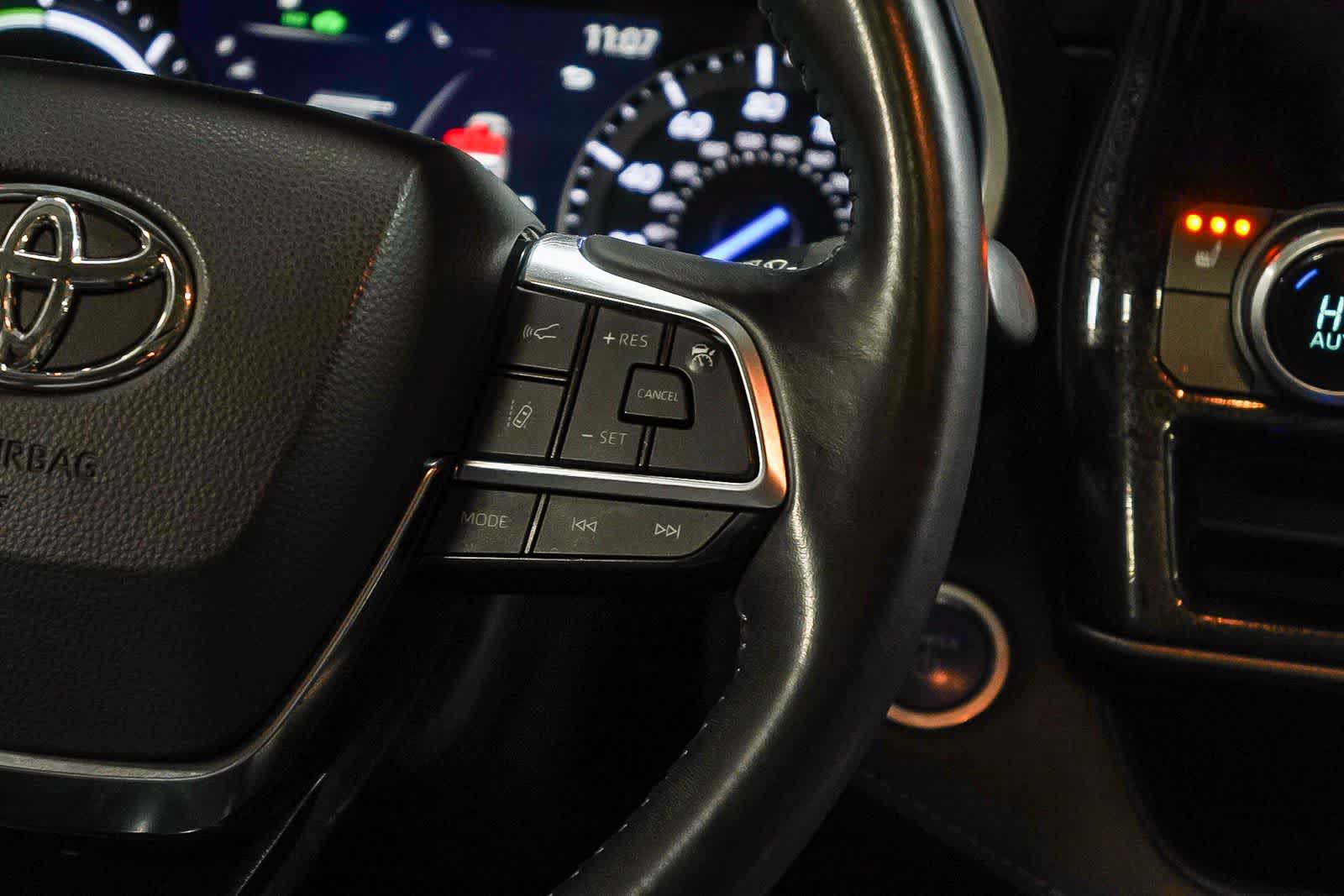 2021 Toyota Highlander Hybrid XLE