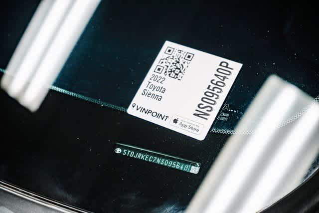 2022 Toyota Sienna XLE