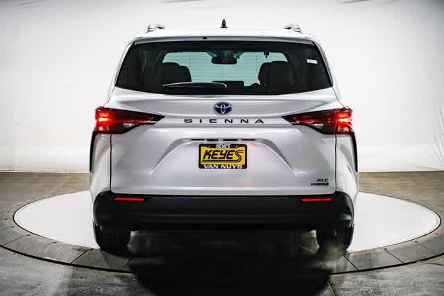 2022 Toyota Sienna XLE