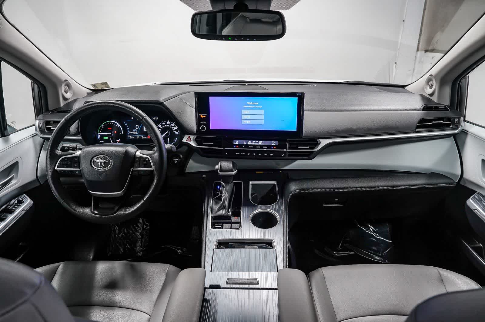 2025 Toyota Sienna XLE