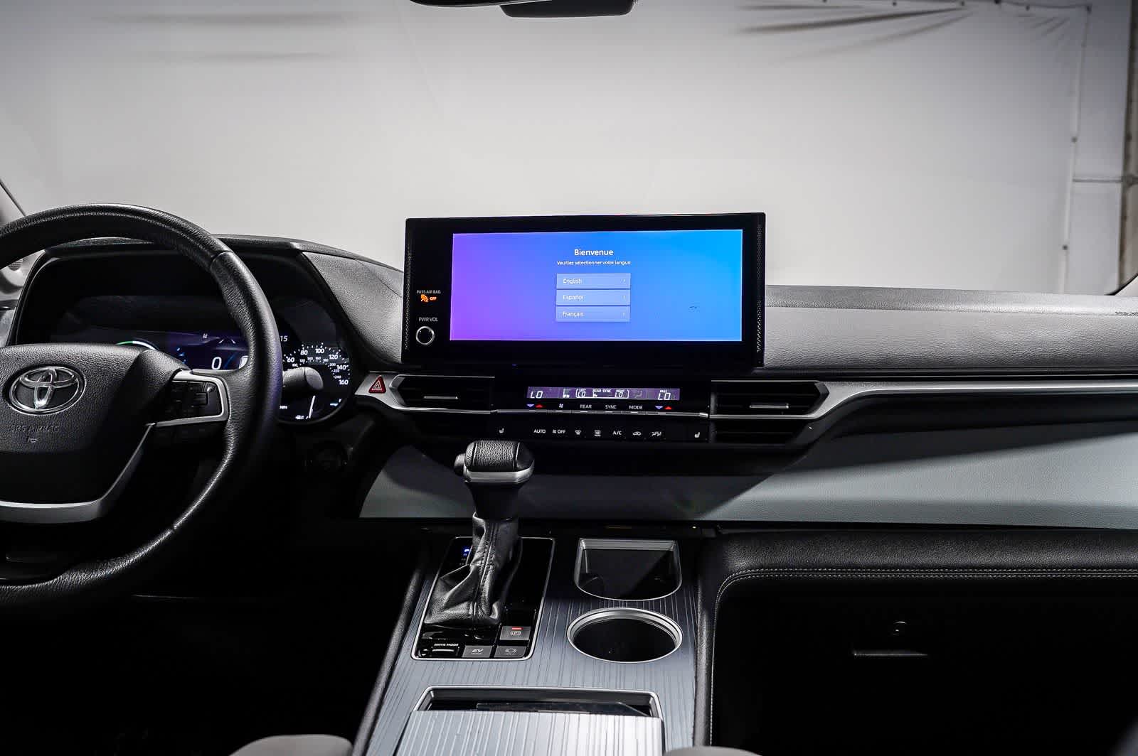 2025 Toyota Sienna XLE
