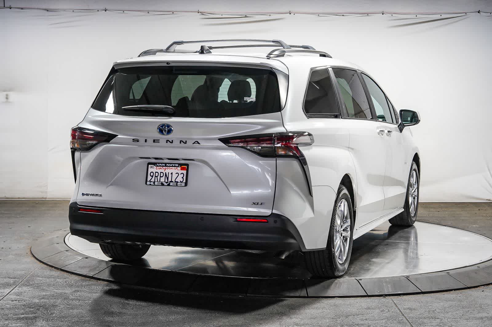 2025 Toyota Sienna XLE