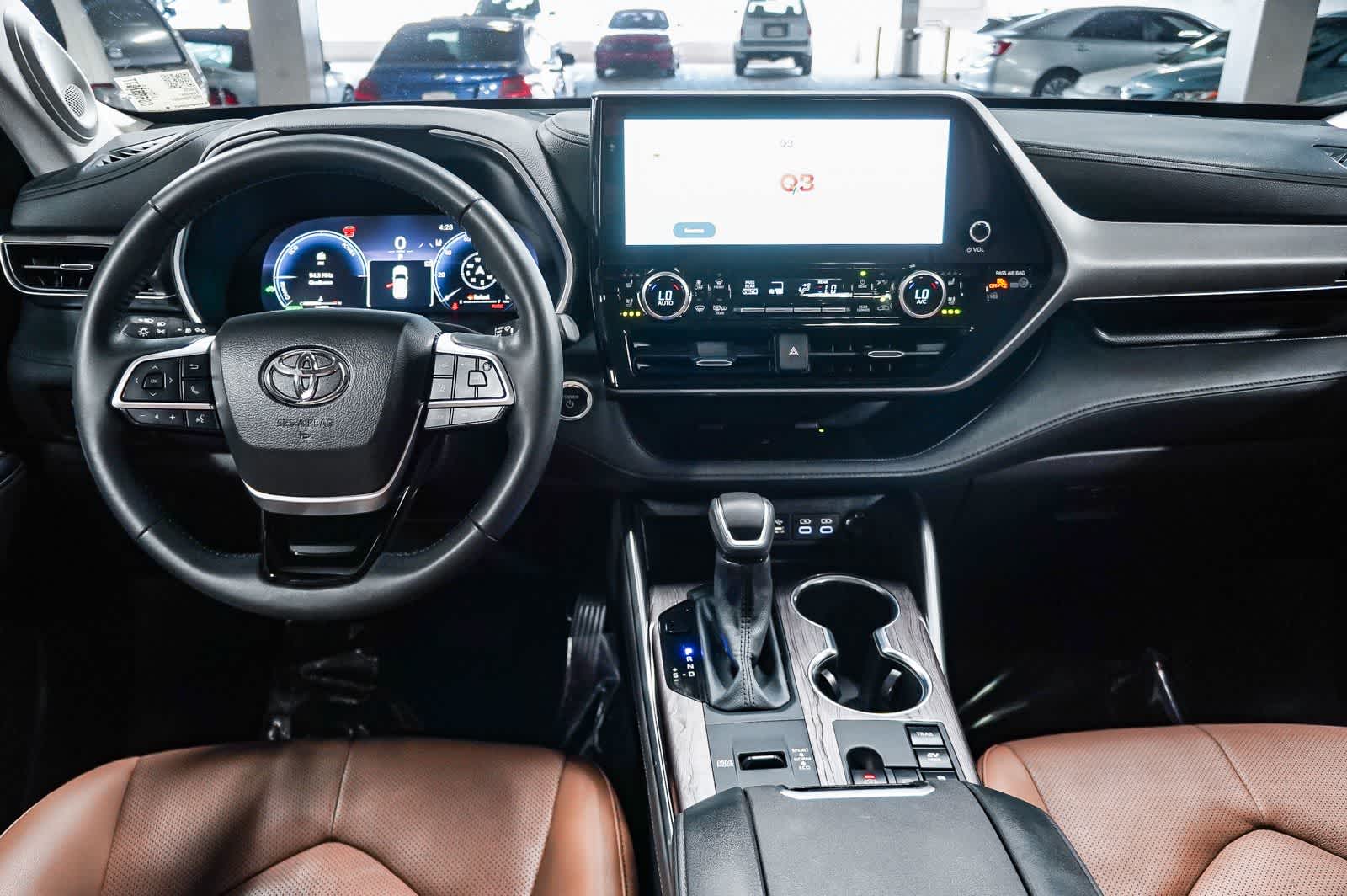 2025 Toyota Highlander Hybrid Limited 25th Edition