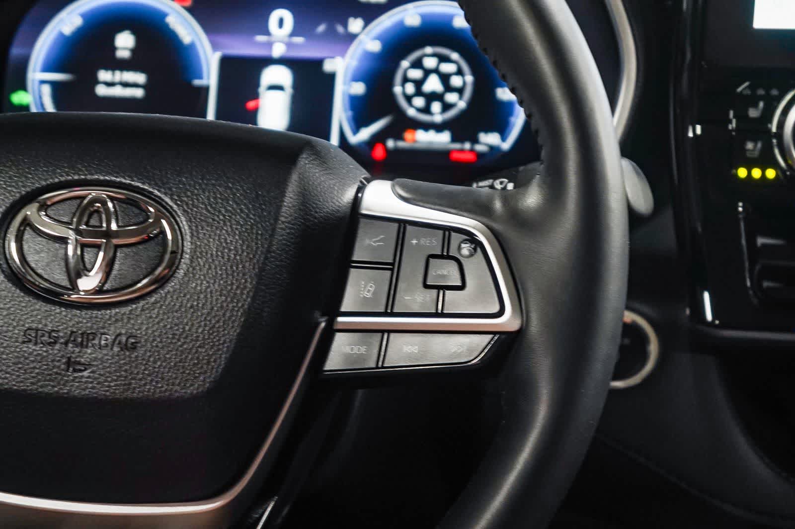 2025 Toyota Highlander Hybrid Limited 25th Edition