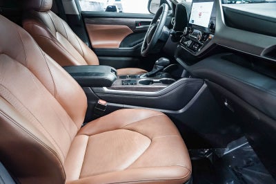 2025 Toyota Highlander Hybrid Limited 25th Edition