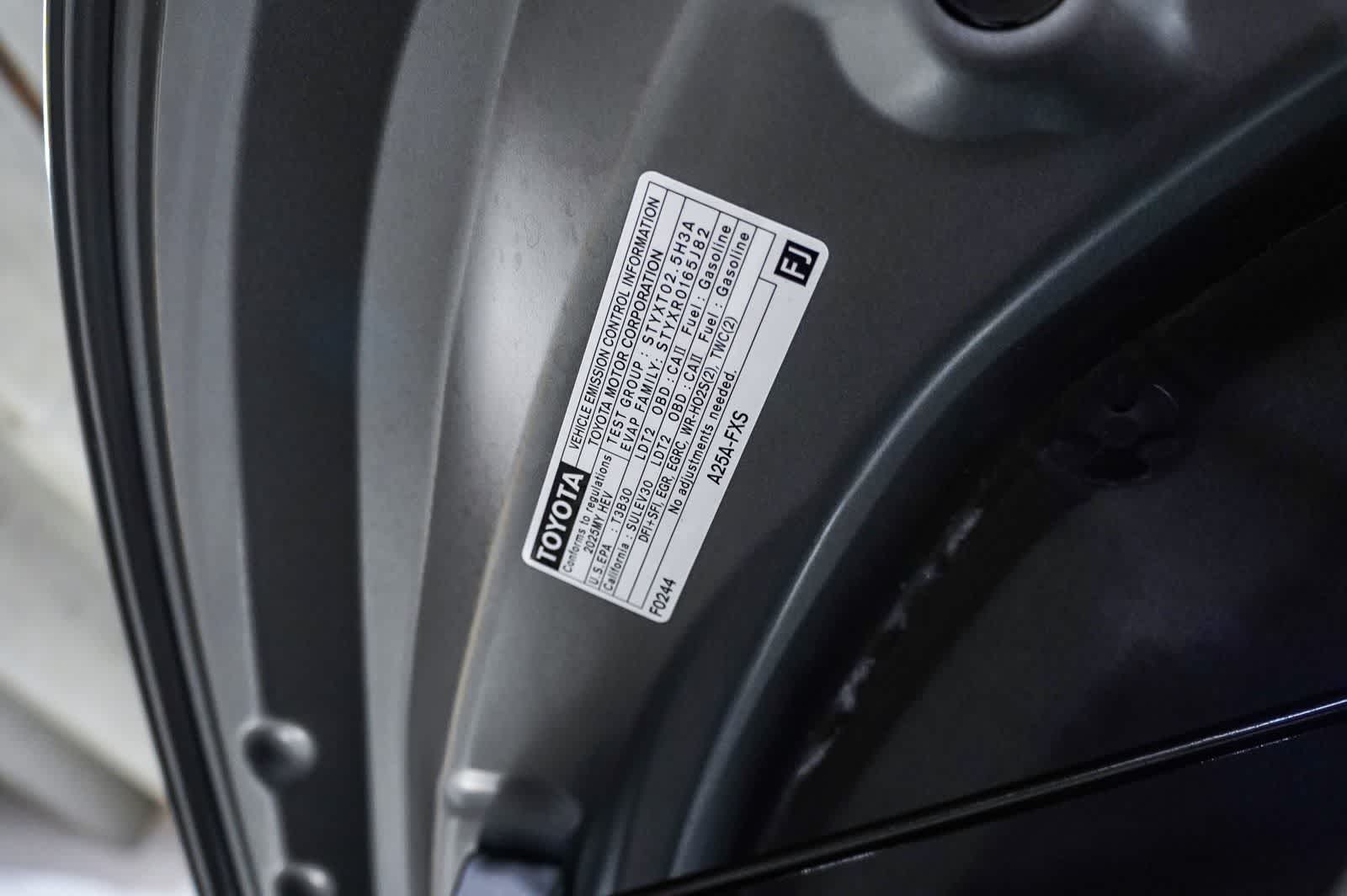 2025 Toyota Highlander Hybrid Limited 25th Edition