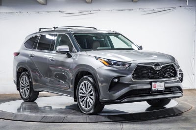 2025 Toyota Highlander Hybrid Limited 25th Edition