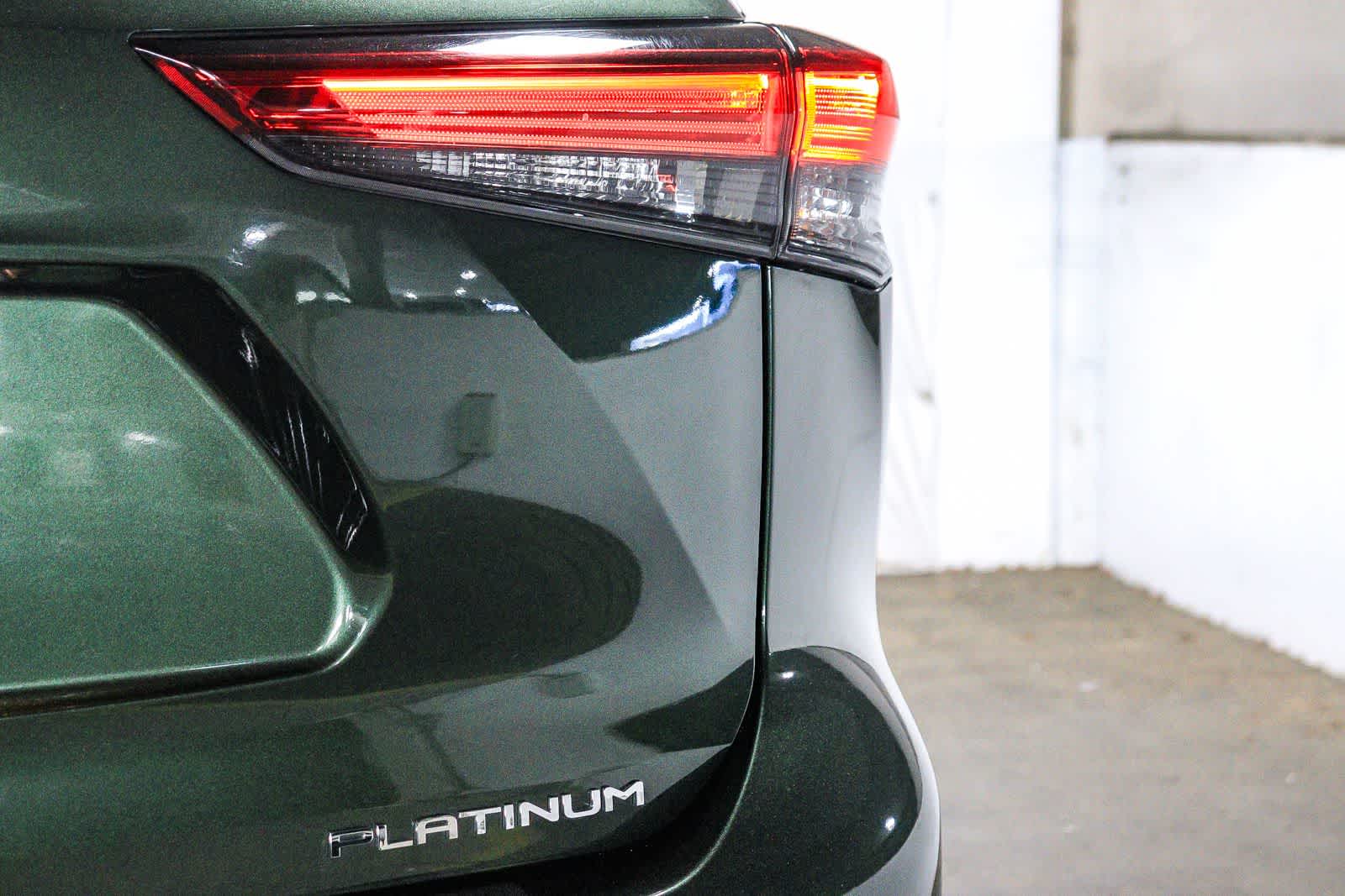 2023 Toyota Highlander Platinum