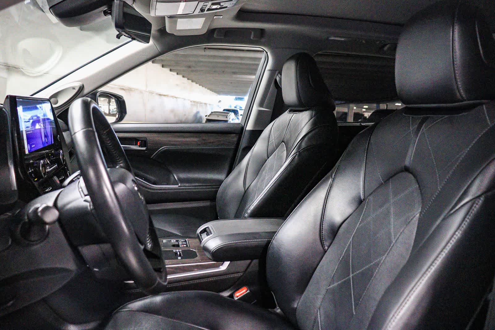 2023 Toyota Highlander Platinum