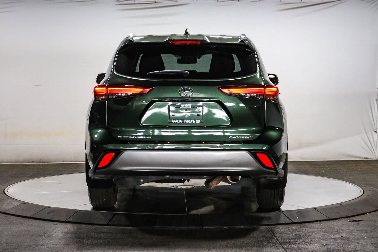 2023 Toyota Highlander Platinum