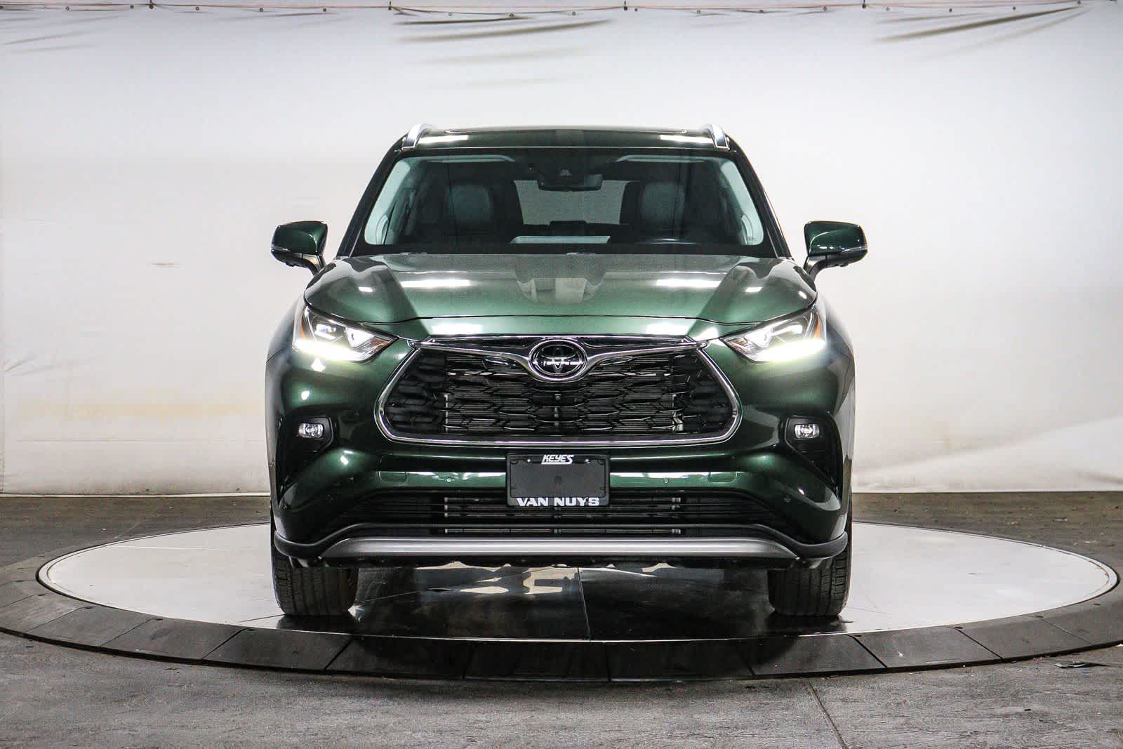 2023 Toyota Highlander Platinum
