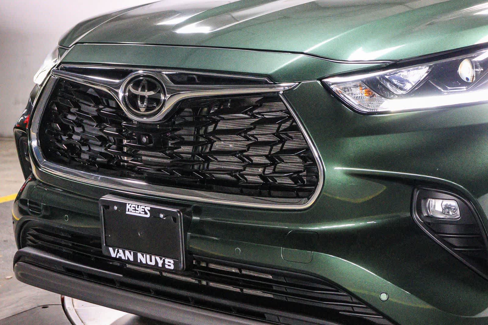 2023 Toyota Highlander Platinum