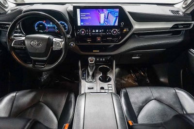 2023 Toyota Highlander Platinum