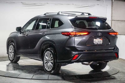2023 Toyota Highlander Platinum