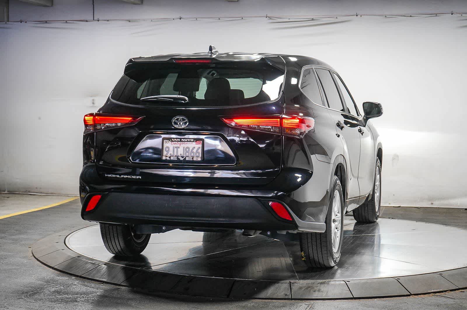2023 Toyota Highlander L