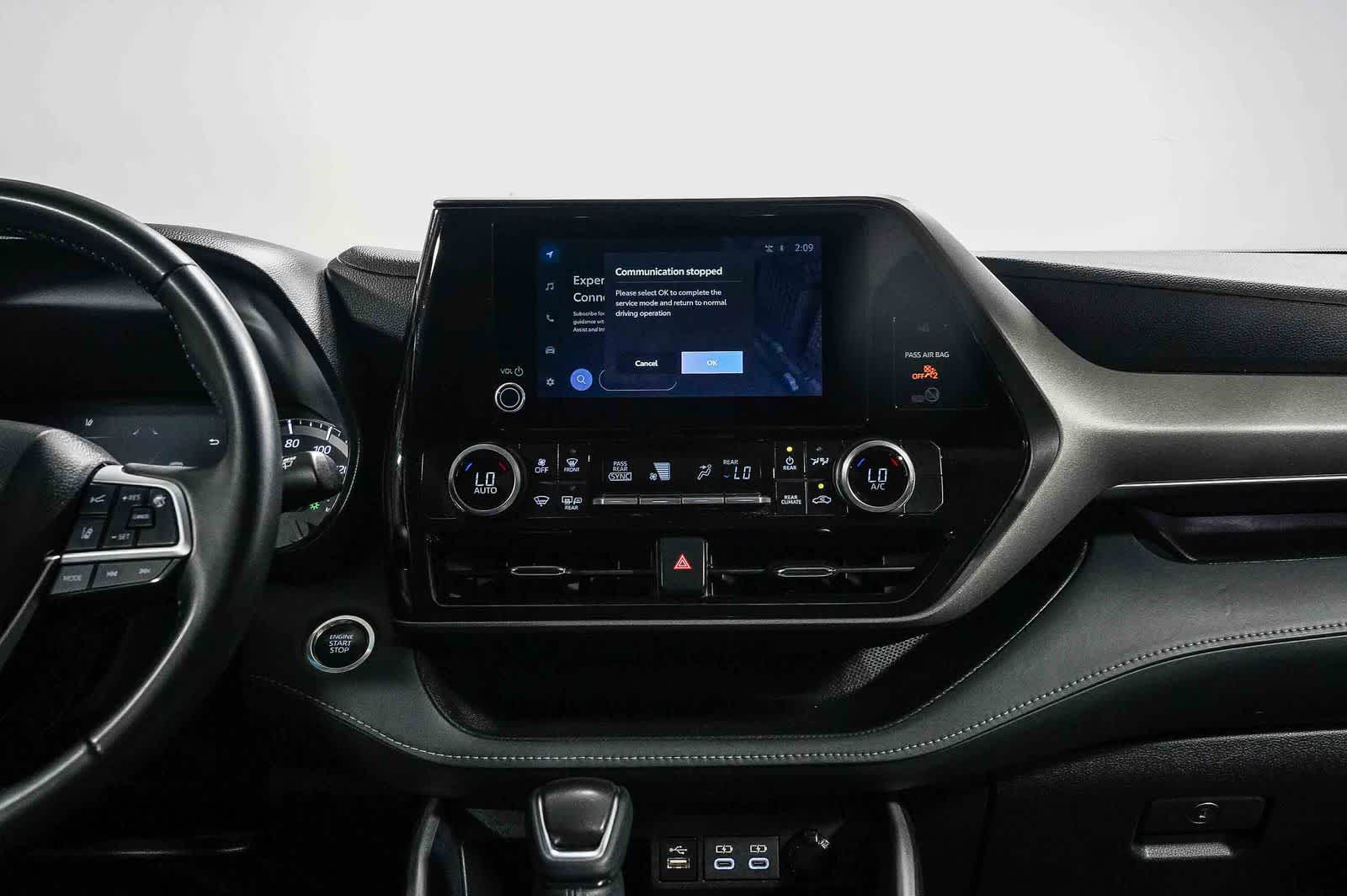 2025 Toyota Highlander LE