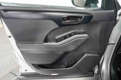 2025 Toyota Highlander LE