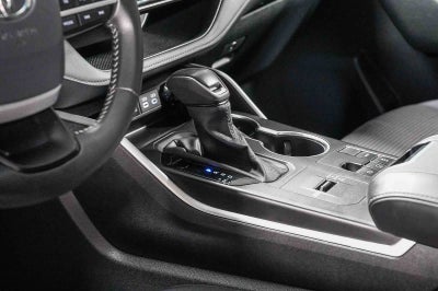 2025 Toyota Highlander LE
