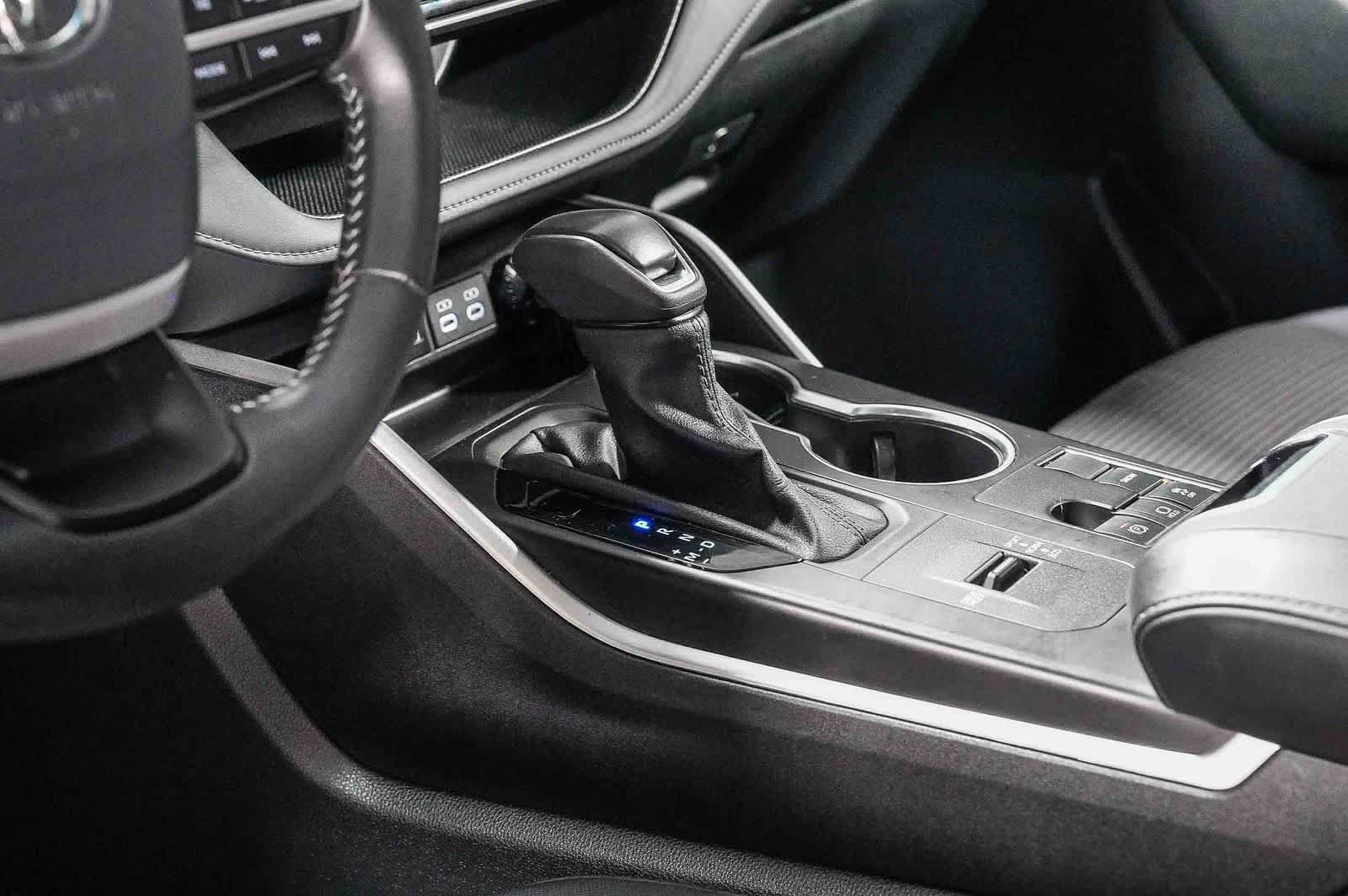 2025 Toyota Highlander LE