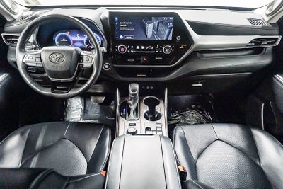2023 Toyota Highlander Platinum