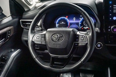 2023 Toyota Highlander Platinum