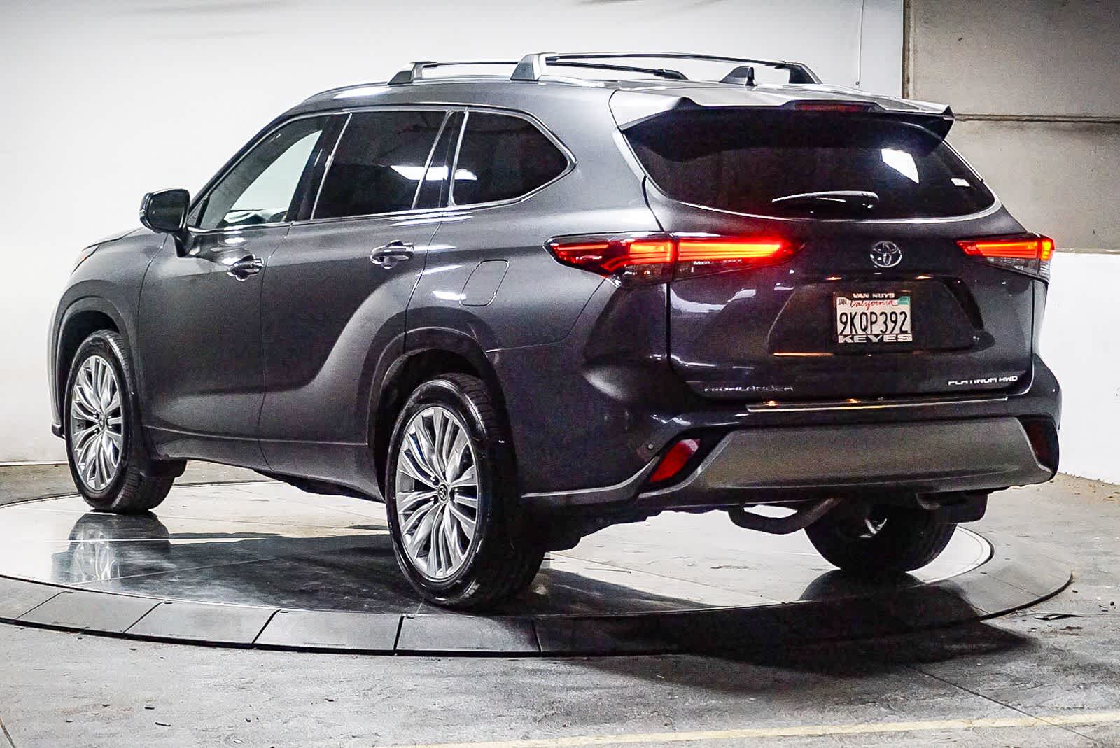 2023 Toyota Highlander Platinum