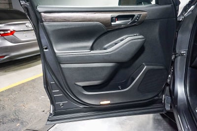 2023 Toyota Highlander Platinum
