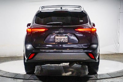 2023 Toyota Highlander Platinum