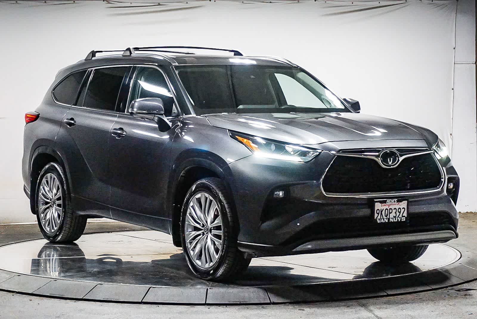 2023 Toyota Highlander Platinum