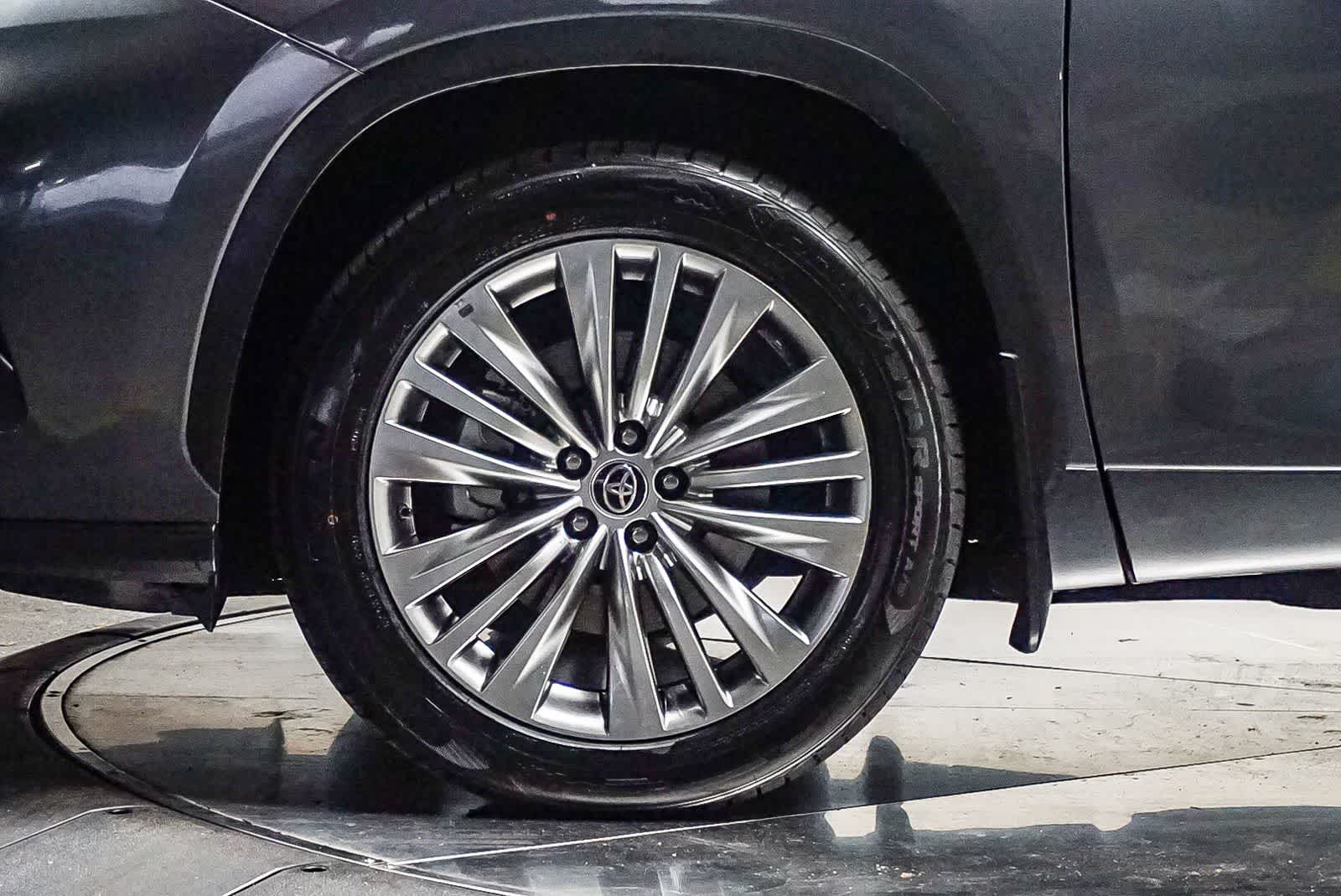 2023 Toyota Highlander Platinum