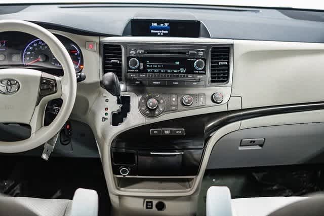 2012 Toyota Sienna LE