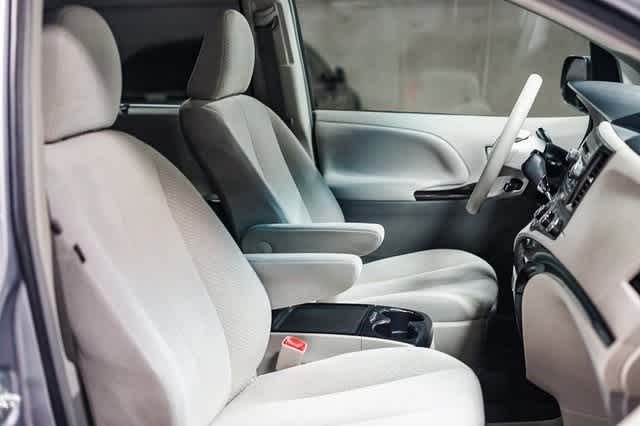 2012 Toyota Sienna LE