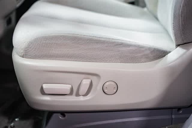 2012 Toyota Sienna LE