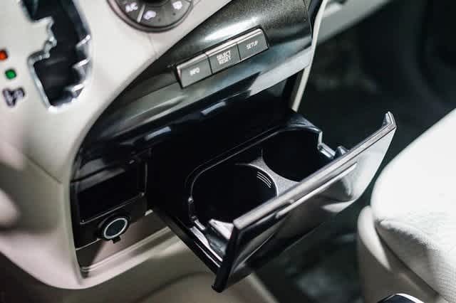 2012 Toyota Sienna LE